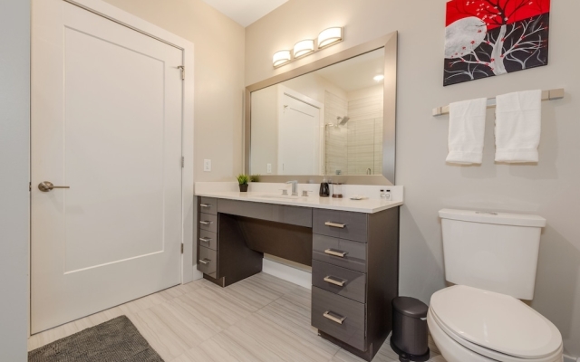 Furnished Apt. near Nascar Hall of Fame