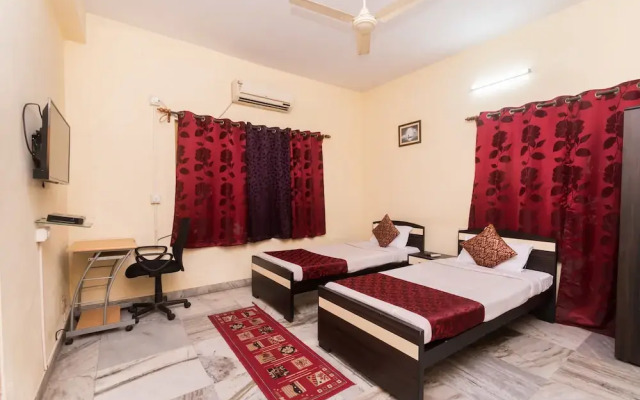 OYO Flagship 9220 Sai Intl Guest House
