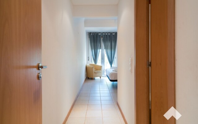 Palm02 · Palm Village Apartment 2 3BD · A/C · Terrace