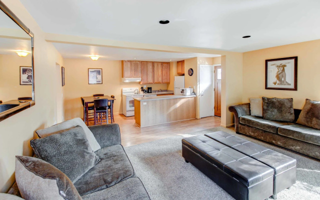 San Sierra 16 - One Bedroom Condo
