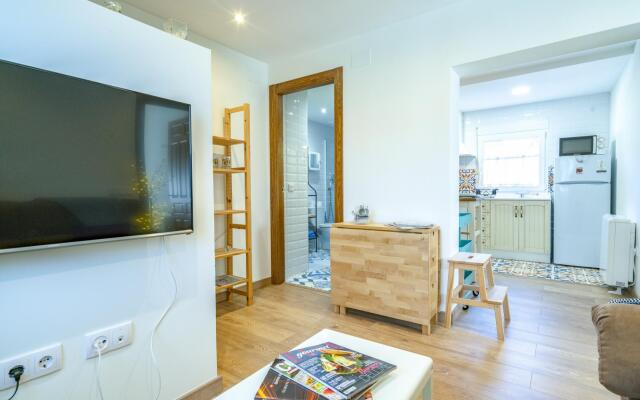 M (SDM21) Coqueto apto. Vallecas Free WIFI