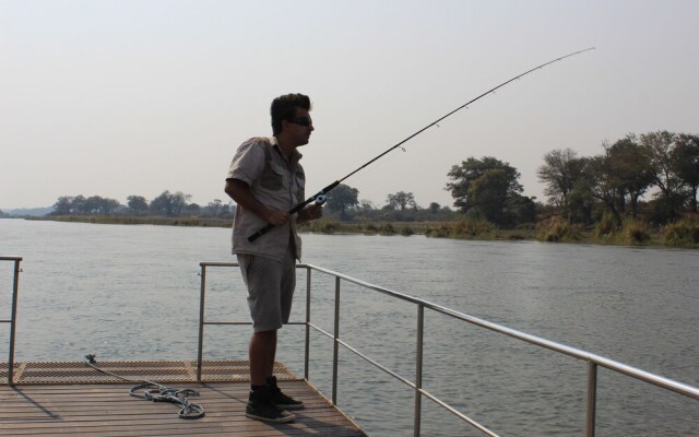 Ndhovu Safari Lodge - Campground