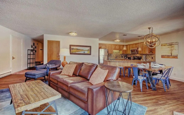 Tyra Summit A2E - 2 Br Condo