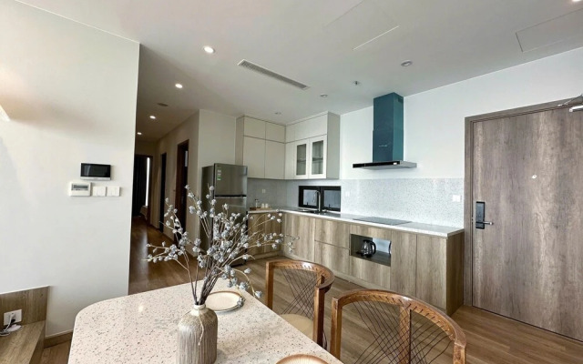 Sakura Homestay - Landmark Ecopark