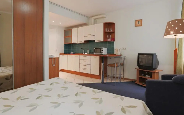 Ап-ты «Австрийский Дворик», Фурштатская, 45