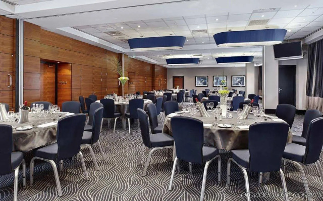 DoubleTree by Hilton London Victoria