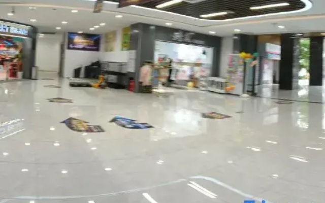 Zhilin Hotel (Beibei Caijia Subway Station)