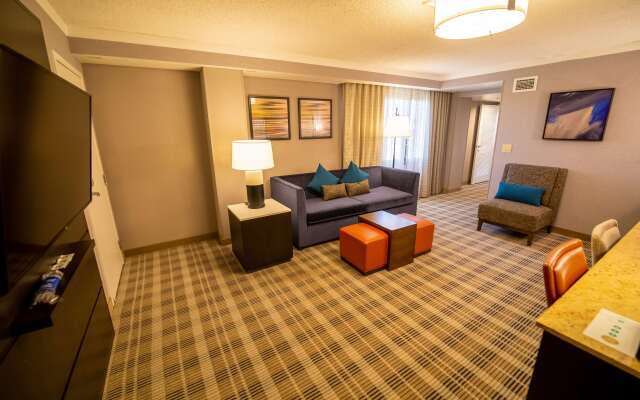 Embassy Suites by Hilton Kansas City Overland Park