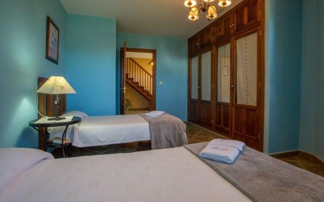 Apartamentos Rurales Los Pontigos