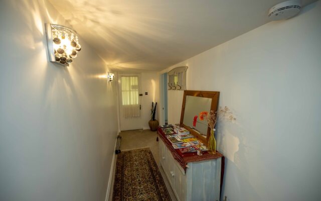 Central Quiet and Cosy St Helier Flat