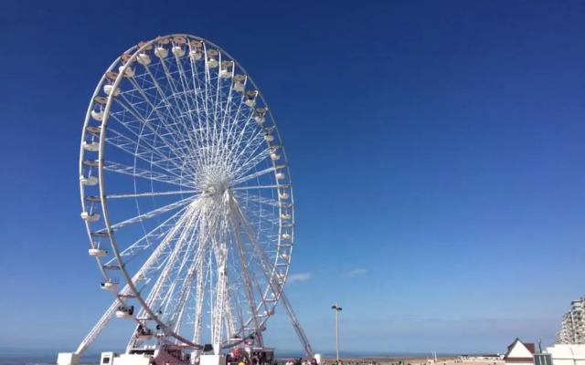 Apartment in Nieuwpoort by the Sea Wall
