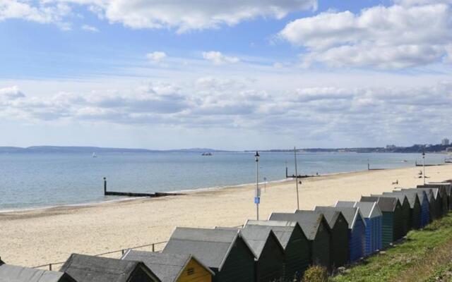 Bonnington Beach
