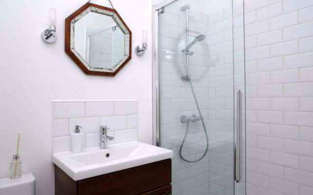 1 Bedroom Apartment In Royal Mile