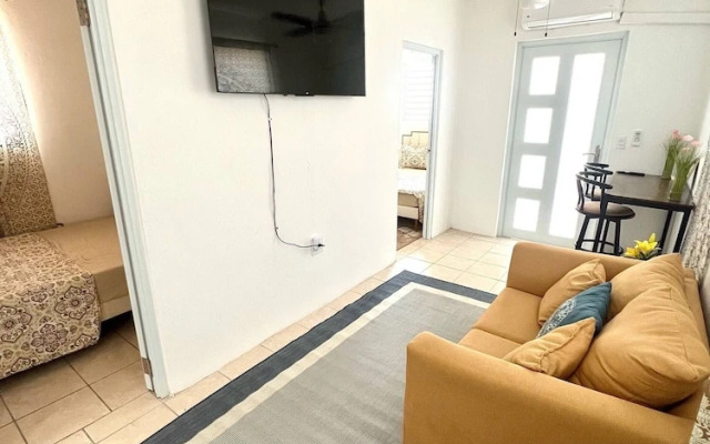 Zen 2br Near Beaches And Attractions