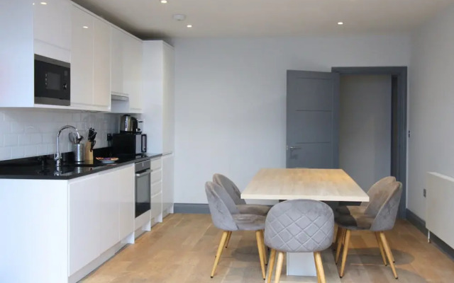Ealing Broadway by Viridian Apartments