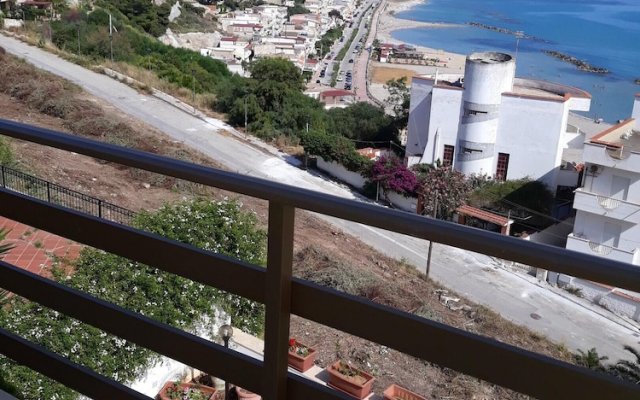 Apartment with 2 Bedrooms in Seccagrande, with Wonderful Sea View, Enclosed Garden And Wifi - 300 M From the Beach