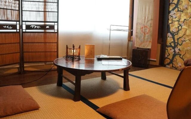 Guesthouse Itoya Kyoto