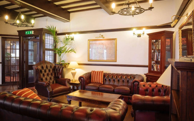 The Yenton Hotel