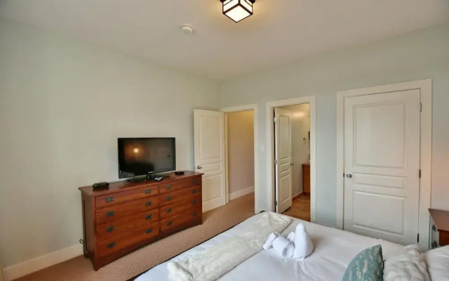 125 Fairway Court