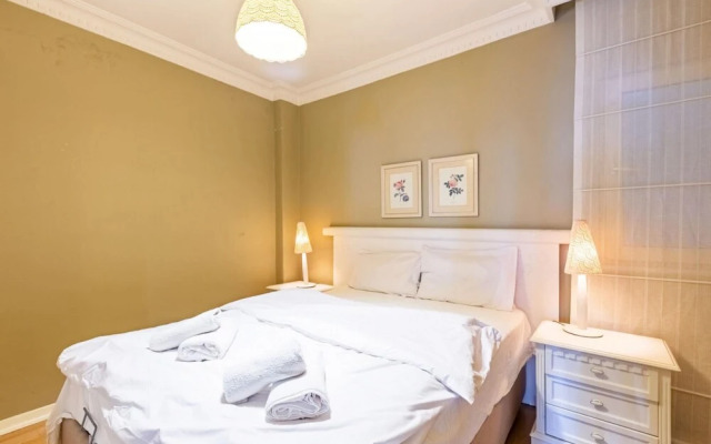 Lovely and Central Flat Near Nisantasi in Sisli