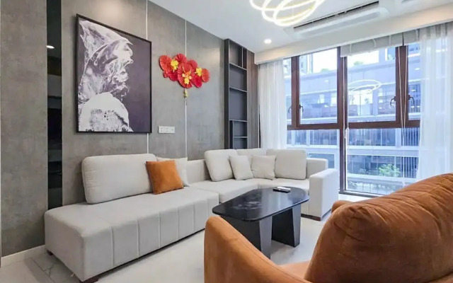 The Metropole The Galleria The Crest