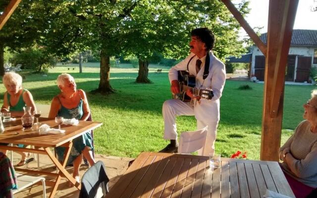 La Roane Yoga & Creativity Center