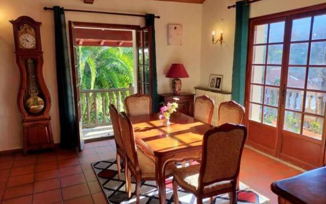 Bel appartement T4 dans maison basque