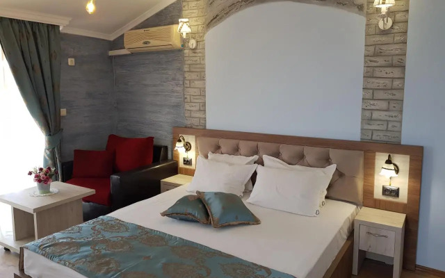 Vromos Guest House