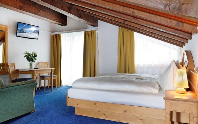 Summer Vacation Motel Mingcheng