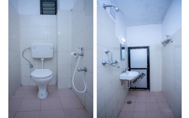 OYO 143 Hotel Stay Well