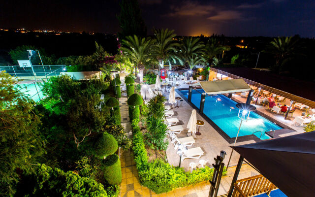 Fitos Inn Guest House