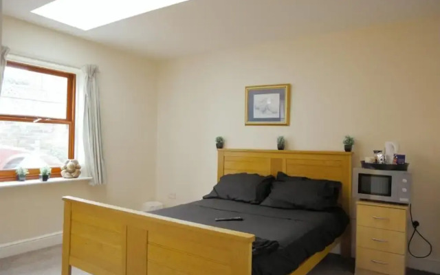 Cosy & Modern 1 Bed Studio