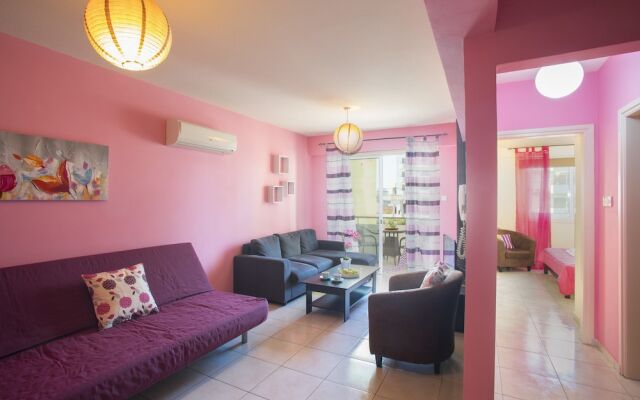 Mackenzie Rose Suite