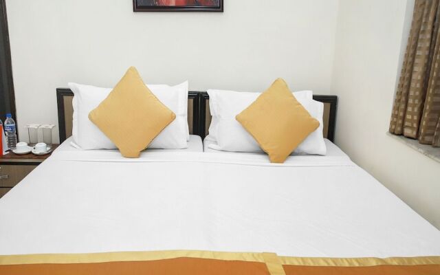 OYO 15727 Stay Fine Tulip