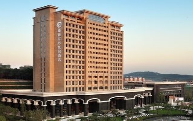 Royal Oriental Garden Hotel