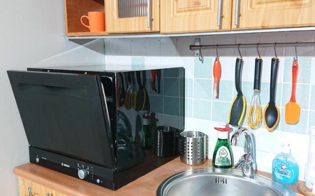Bright and cozy city center 1 br ap, Free parking!