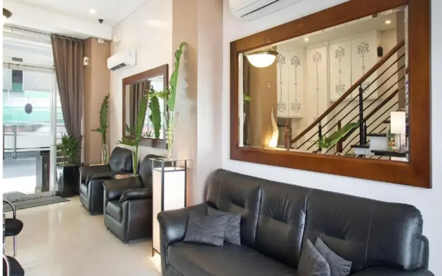 Collection O Avitel Hotel near Osmena Highway, PNR Pasay Station, Metro Manila