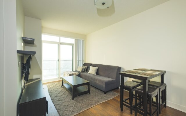 Stunning Suites Luxurious Downtown Condo