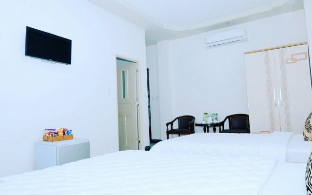 Jiny Tran Hotel