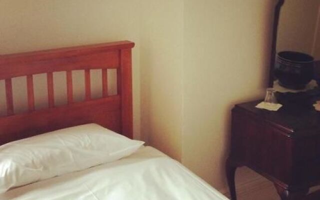 Shamrock Hotel