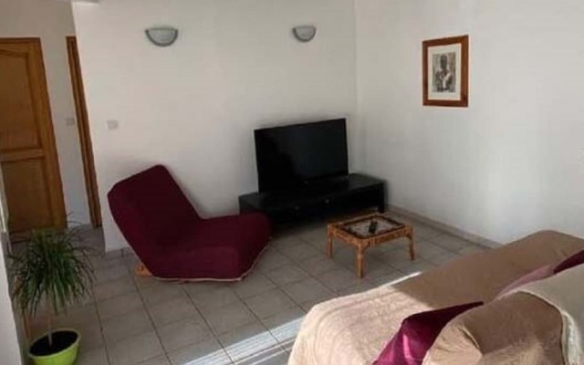 Lovely Holiday Home in Marseille With Balcony