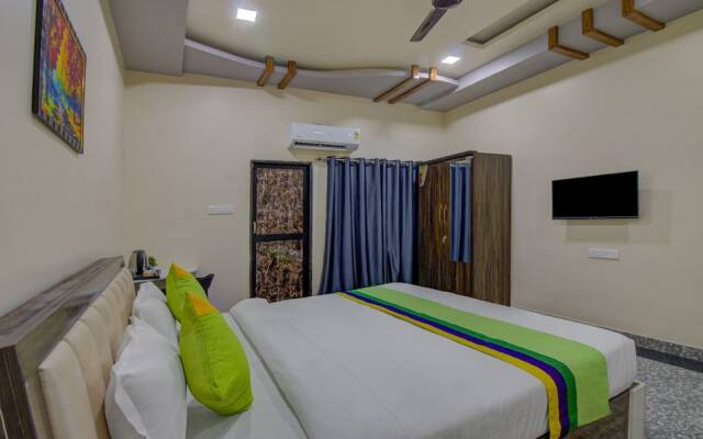 Treebo Royal, Chandrapur