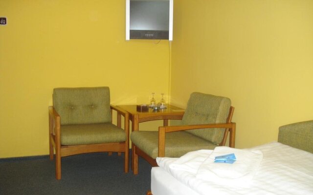 Hotel u Crlíků