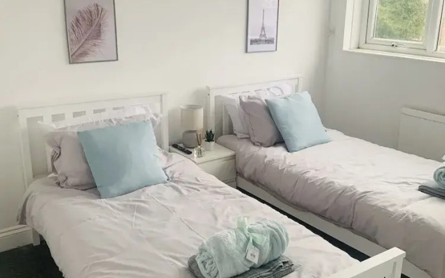 Impeccable 3 bed House in Brentwood