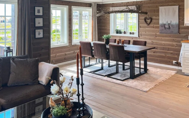 8 Person Holiday Home in Osen