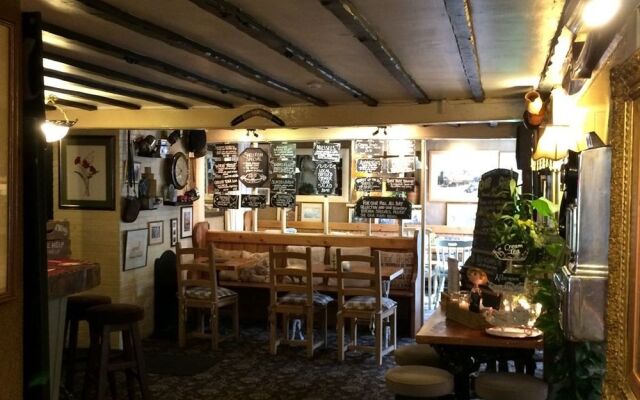 The White Horse Crostwick