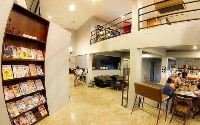 We Bangkok Hostel