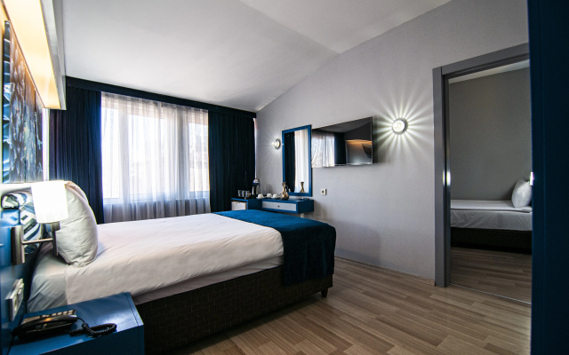 Lapis Inn Hotel & Spa - Image 4