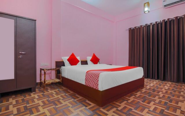 OYO 15449 Hotel Padma