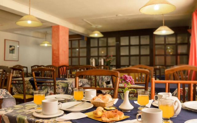 M382 Hotel Bariloche